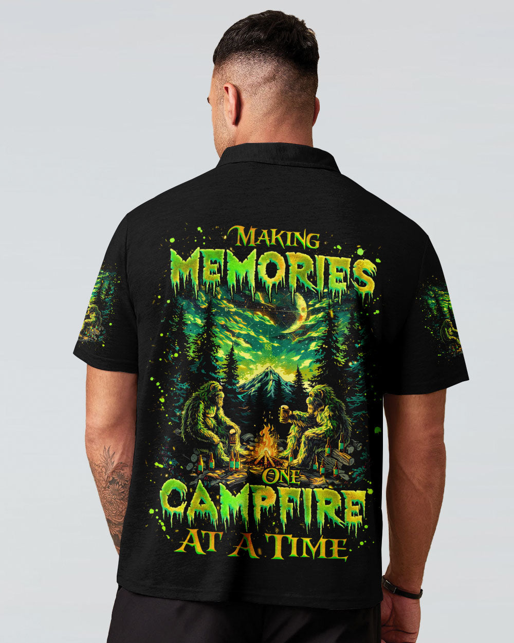  MAKING MEMORIES ONE CAMPFIRE AT A TIME BIGFOOT ALL OVER PRINT - TLNZ1612241