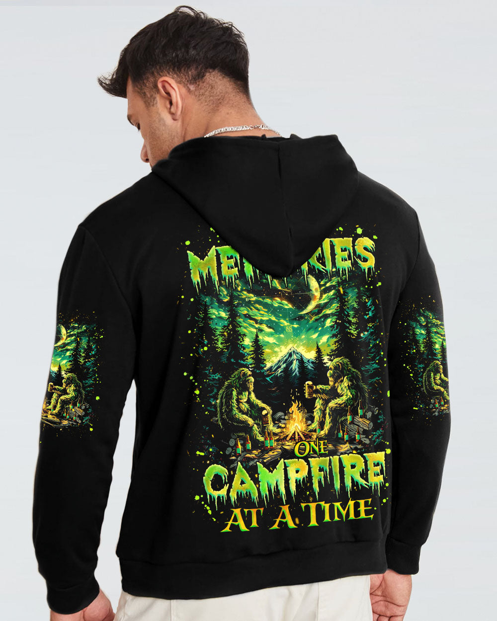 MAKING MEMORIES ONE CAMPFIRE AT A TIME BIGFOOT  ALL OVER PRINT - TLNZ1612241