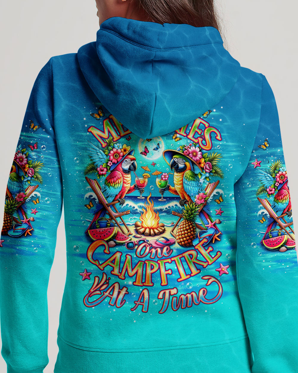 MAKING MEMORIES ONE CAMPFIRE AT A TIME PARROT ALL OVER PRINT - TLNO2305244