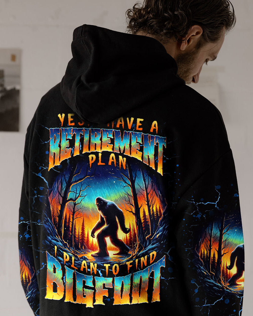 I PLAN TO FIND BIGFOOT ALL OVER PRINT - TLNT0411251