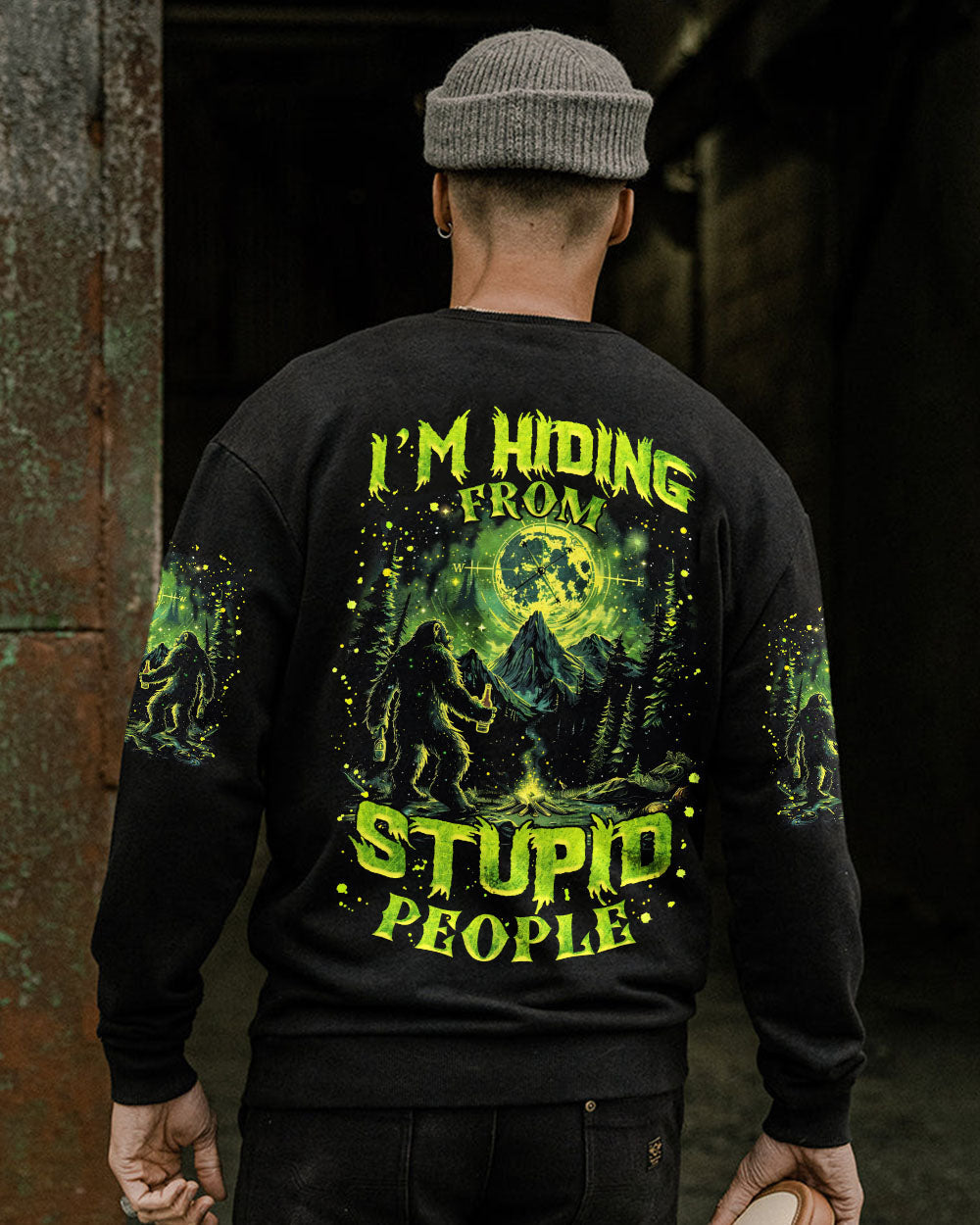 I'M HIDING FROM STUPID PEOPLE BIGFOOT ALL OVER PRINT - TLNZ2702254
