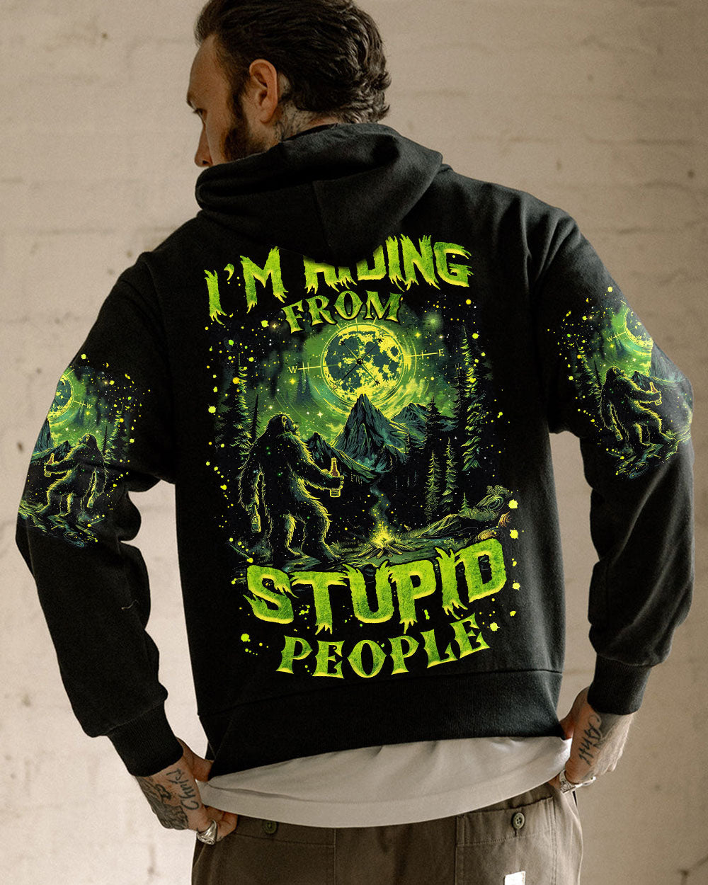 I'M HIDING FROM STUPID PEOPLE BIGFOOT ALL OVER PRINT - TLNZ2702254