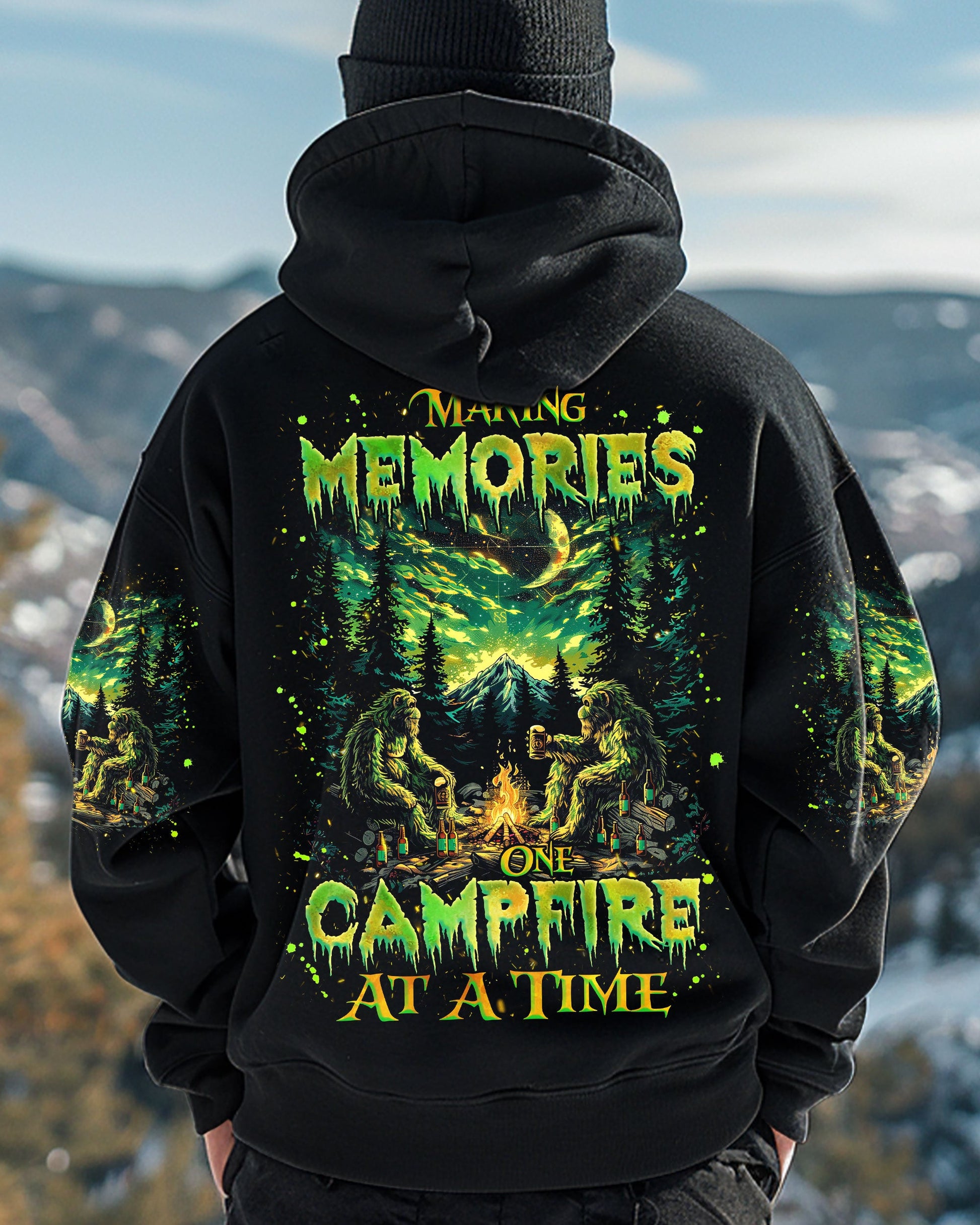  MAKING MEMORIES ONE CAMPFIRE AT A TIME BIGFOOT ALL OVER PRINT - TLNZ1612241